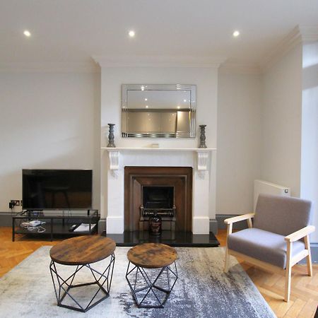 Barons Court Queens Club By Viridian Apartments London Exteriör bild