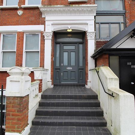 Barons Court Queens Club By Viridian Apartments London Exteriör bild
