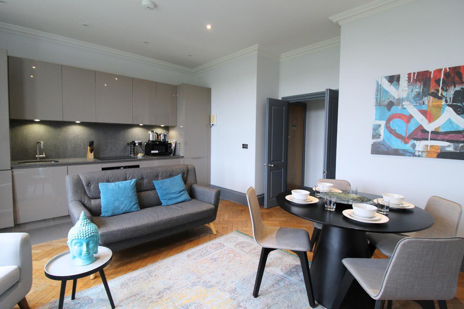 Barons Court Queens Club By Viridian Apartments London Exteriör bild