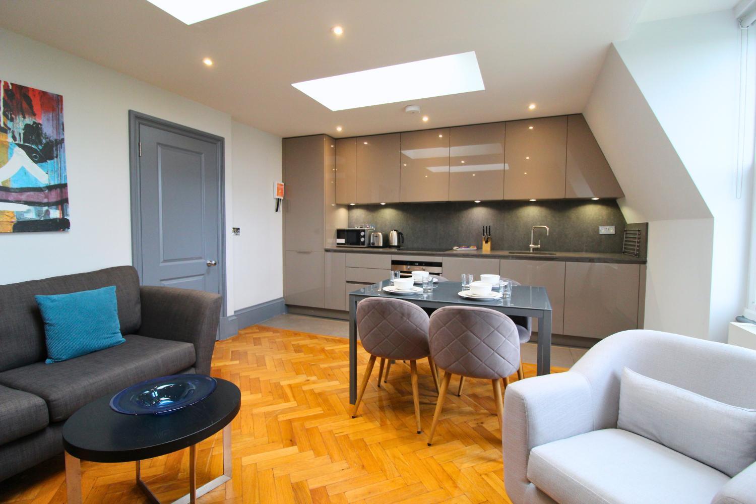 Barons Court Queens Club By Viridian Apartments London Exteriör bild