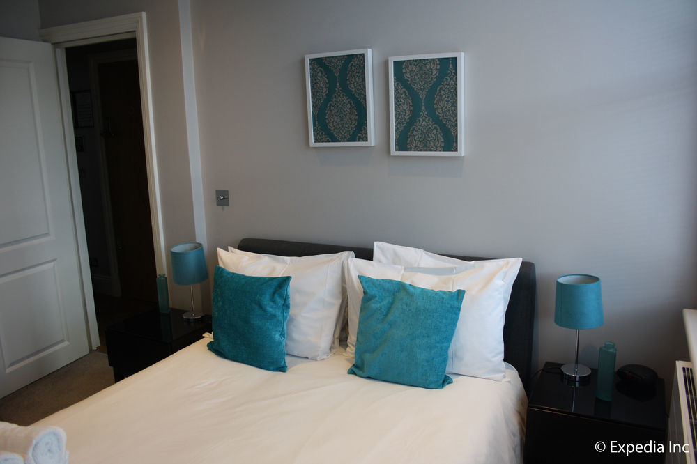 Barons Court Queens Club By Viridian Apartments London Exteriör bild