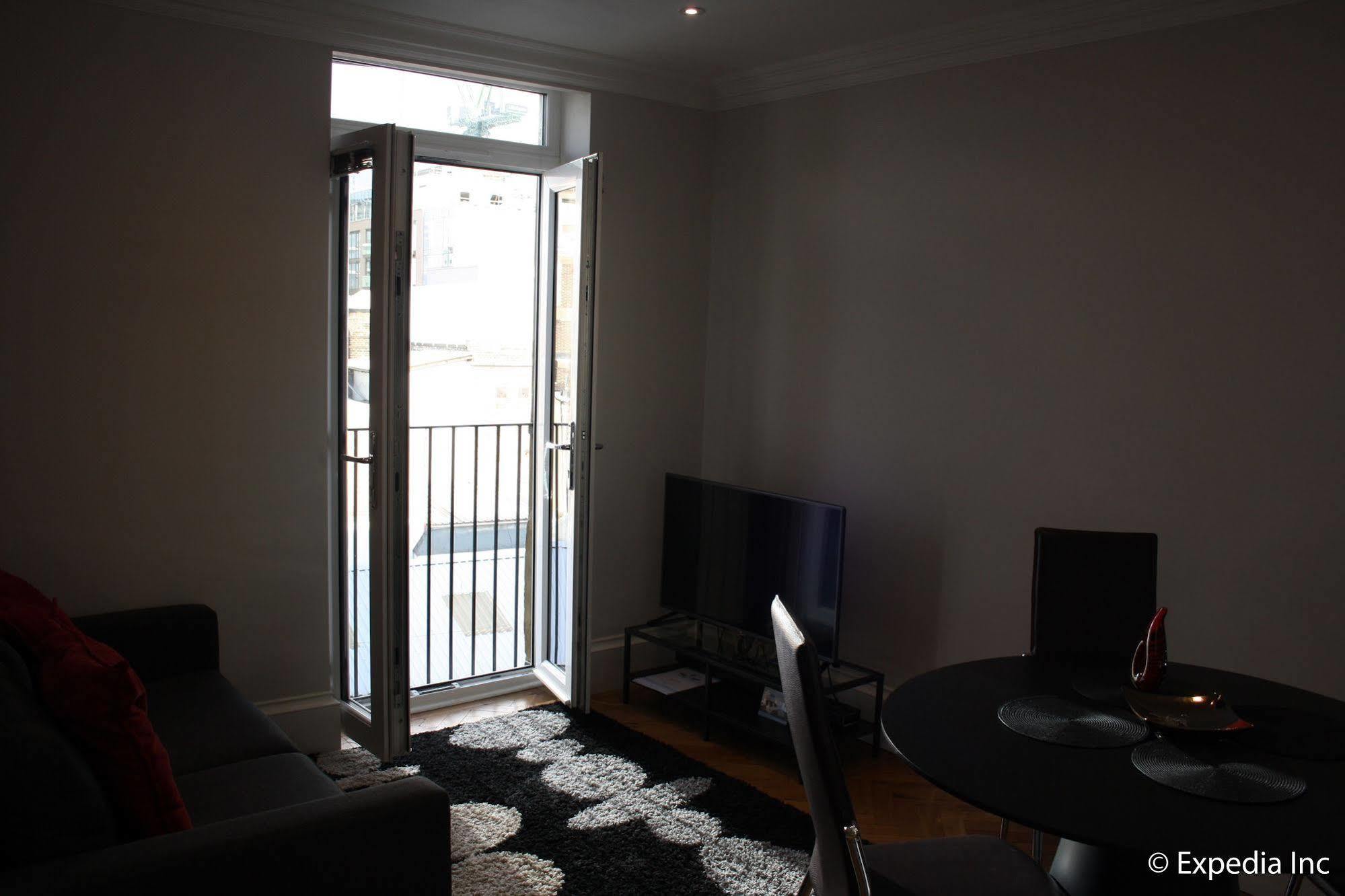 Barons Court Queens Club By Viridian Apartments London Exteriör bild